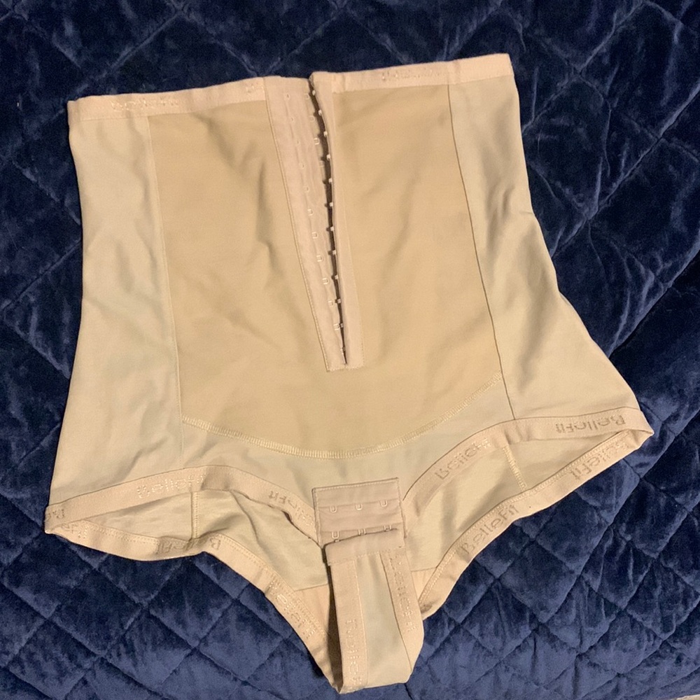Bellefit postpartum corset. FDA registered medical device. Gently used